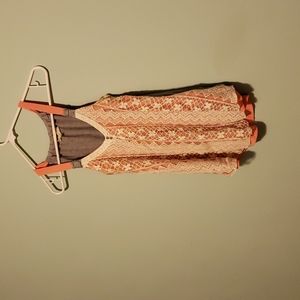 Adorable lacy top/tank
